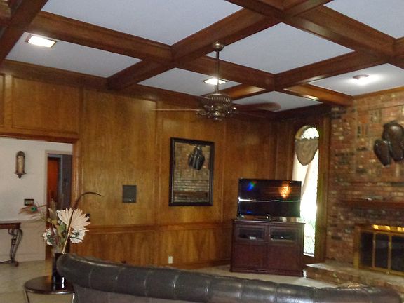 Formal Living to Foyer