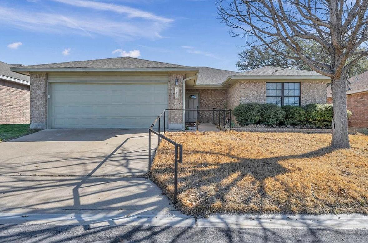 703 Cottonwood Dr, TX 78611 Zillow