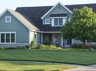 8426 Snapdragon Ln, Monclova, OH