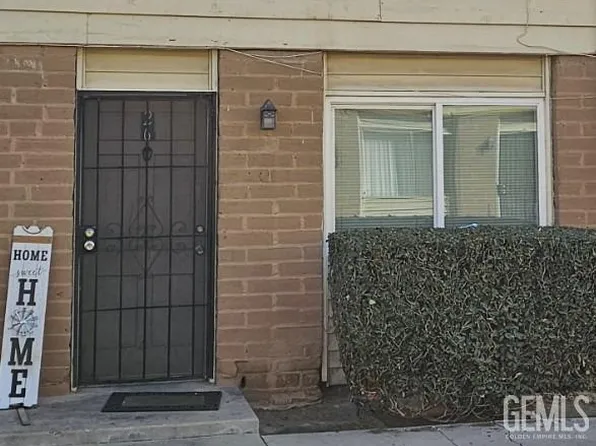 4136 N Thesta St APT 26, Fresno, CA 93726
