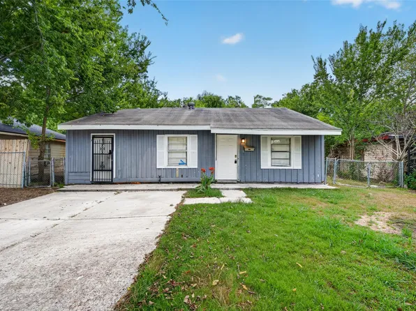 7319 Mountbatten Rd, Houston, TX 77033