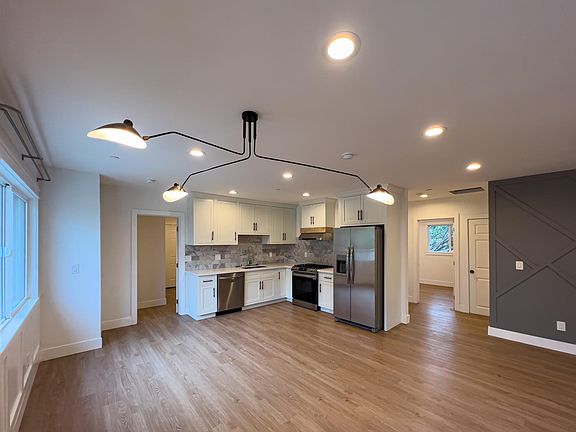 3rd image of 92 S Vinedo Ave #92