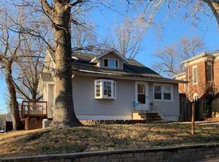 813 E A St, Belleville, IL 62220