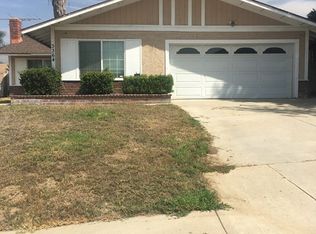 3364 Rainbow Ln, Highland, CA 92346