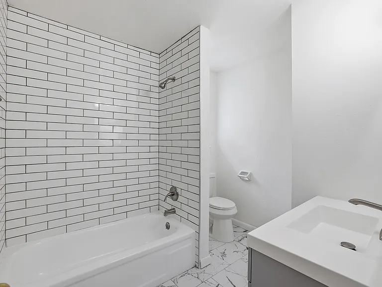 5111 Crystal Bay Dr — Photo 6