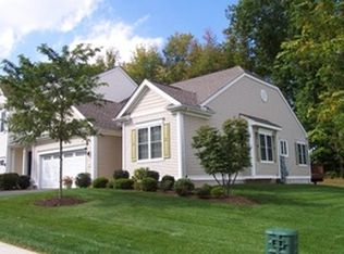 122 Sterling Dr, Newington, CT 06111