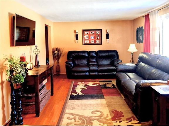 2nd image of 1724 Beryl Dr