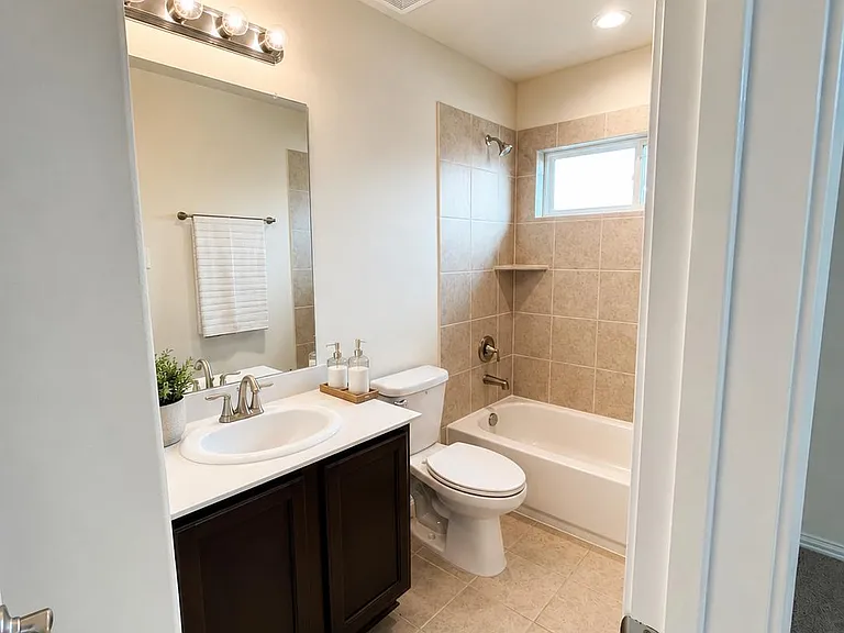 1927 Willow Rock Way — Photo 15