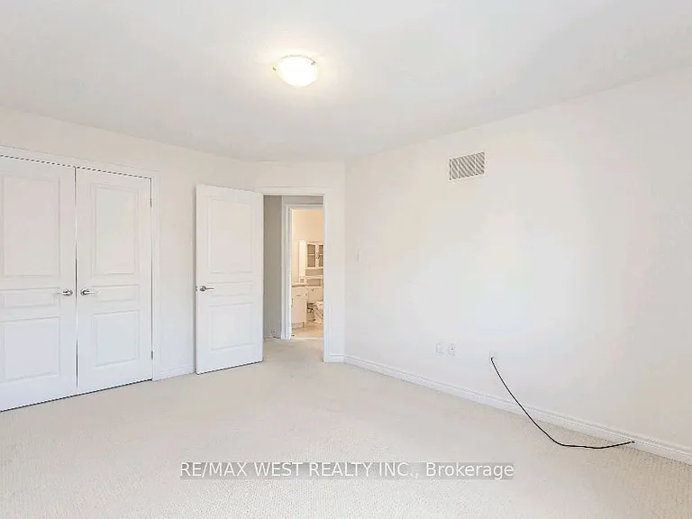 515 Winston Rd #25 — Photo 22