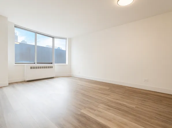 1735 York Avenue image 3 of 19