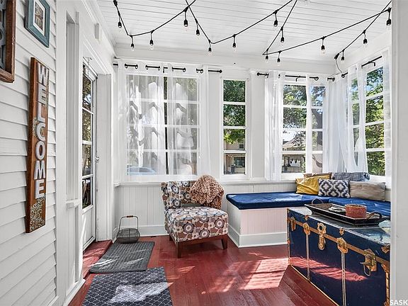 5th image of 1046 Clifton AVENUE