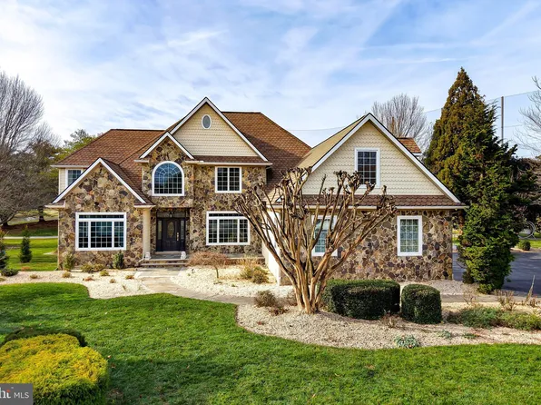 5 Excalibur Ct, Rehoboth Beach, DE 19971