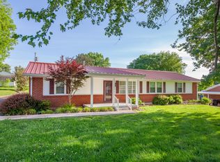 206 Crestland Dr, Columbia, TN 38401