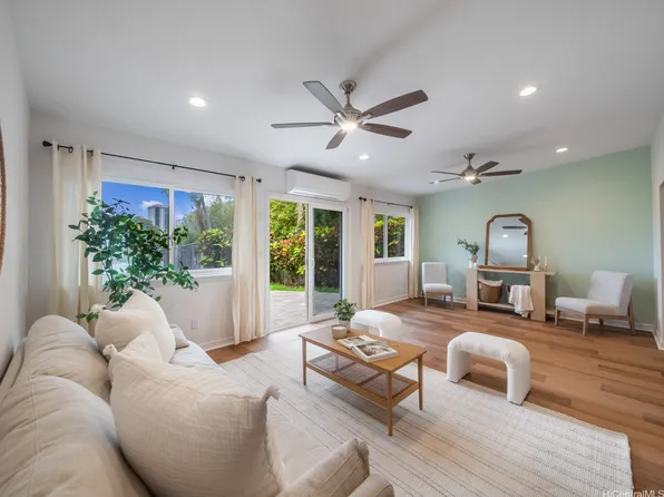 421 Kawaihae St #101, Honolulu, HI 96825