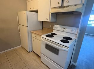 Glenwood Plaza Apartments, Sapulpa, OK 74066