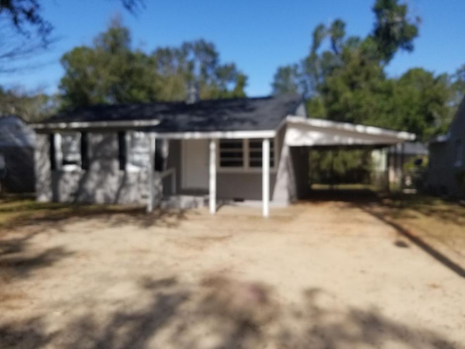 2nd image of 635 11th Ave