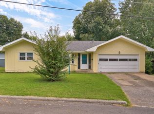 3030 E Loren St, Springfield, MO 65804