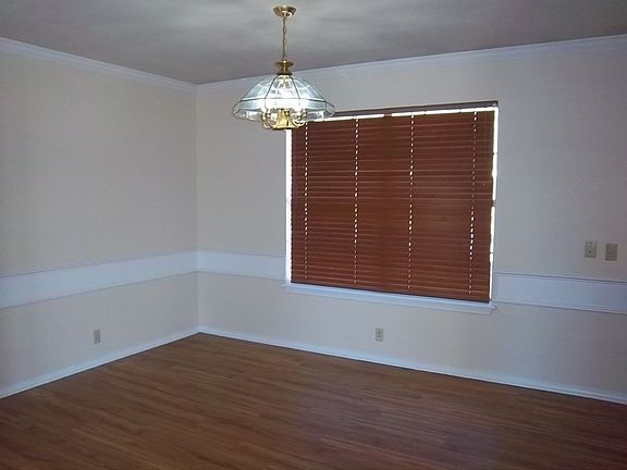 4th image of 6702 Emerald Ct