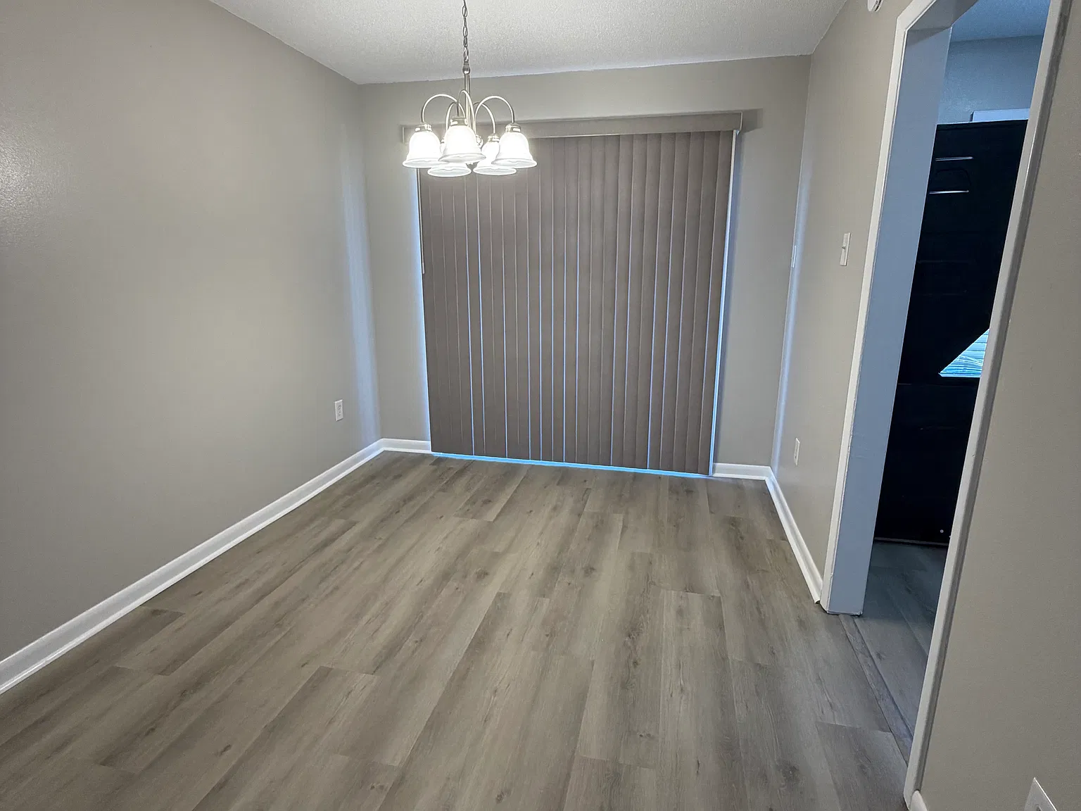 2 bed, 1100 sqft, $1,500 — Photo 1