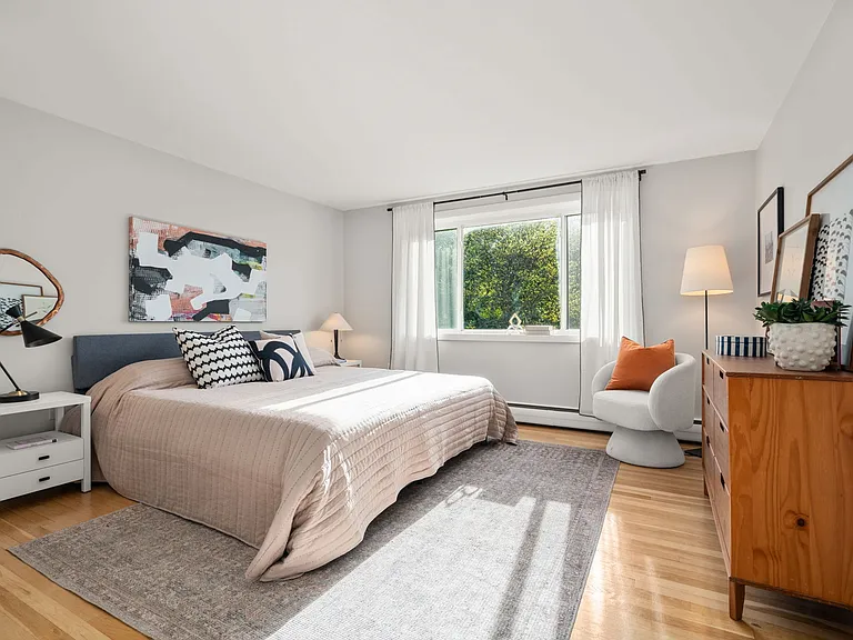 205 Kent St #50 — Photo 10