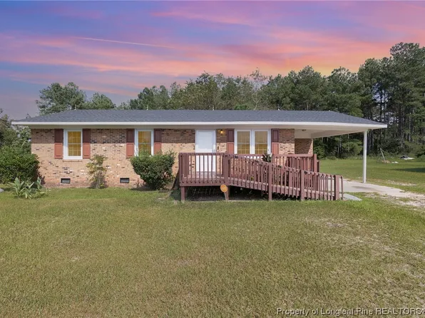 964 Mockingbird Hill Rd, Raeford, NC 28376
