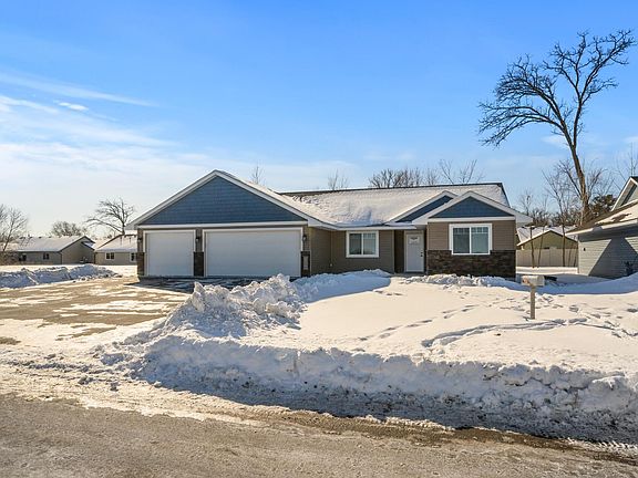 2nd image of 7268 Hawthorne Ct