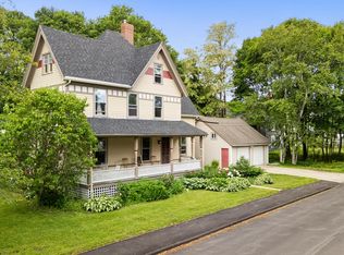 71 Summer St, Rockland, ME 04841