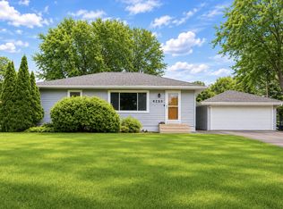 4250 Diamond Dr, Eagan, MN 55122