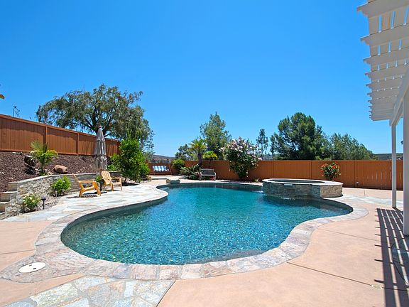 2nd image of 13073 Oak Knoll Dr