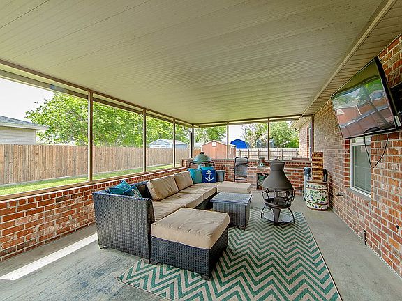 5th image of 6252 Charenton Ln