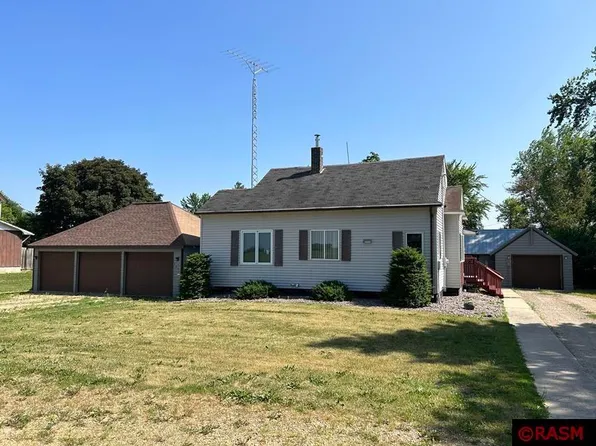 505 E 2nd St, Delavan, MN 56023