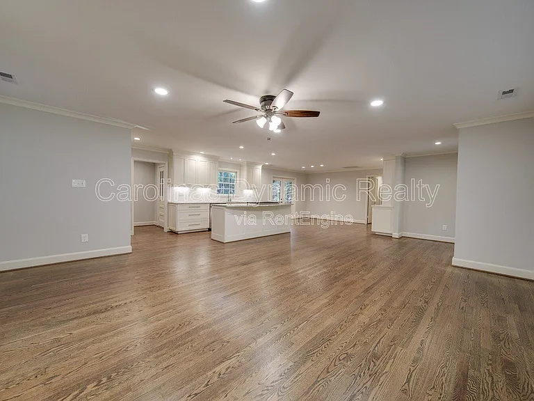 6700 Castlegate Dr — Photo 8