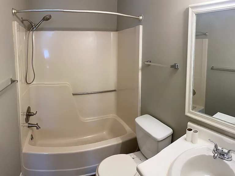 112 Stonecreek Dr #A — Photo 20