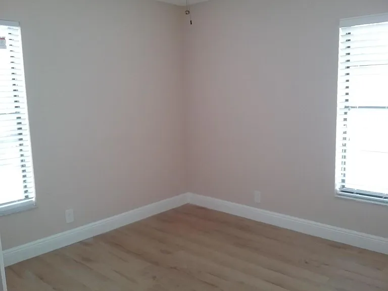 21071 Woodspring Ave — Photo 17