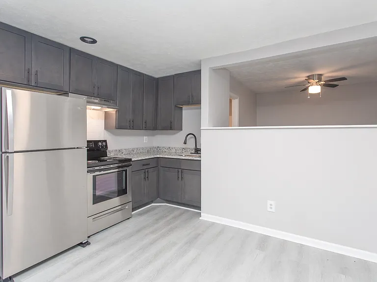Arbor Gardens Apartments — Photo 3