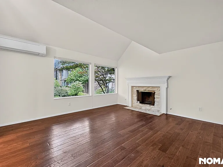 1035 156th Ave NE #24 — Photo 8