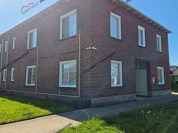 2nd image of 914 N Tower Ave APT 4