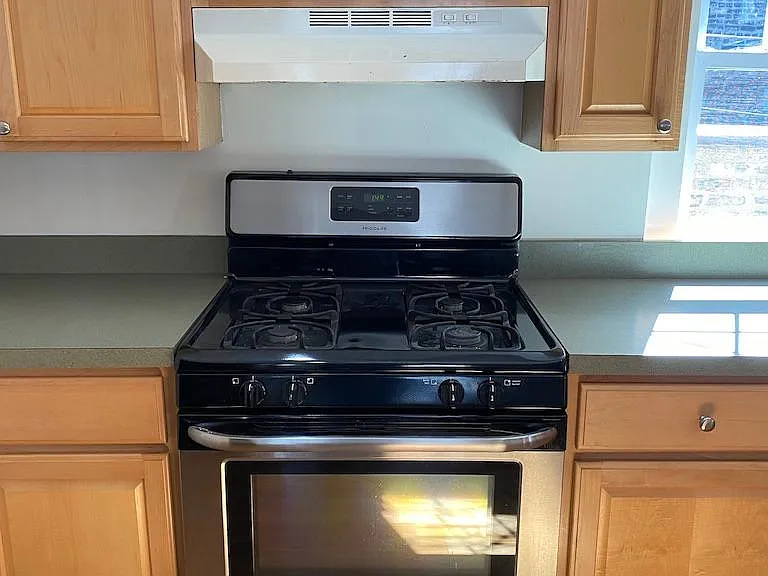 2135 N Leavitt St #2-CH — Photo 13