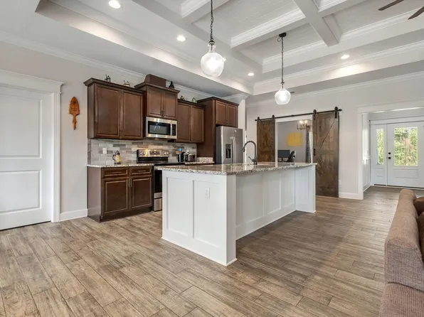 75 Pan Cera Dr, Crawfordville, FL 32327