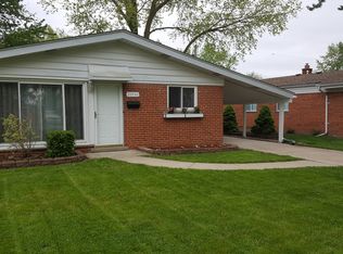21530 Timberidge St, Saint Clair Shores, MI 48082