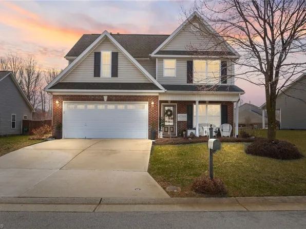 5316 Esher Dr, Walkertown, NC 27051