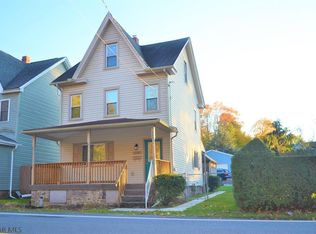 346 Greenwood Rd, Altoona, PA 16602