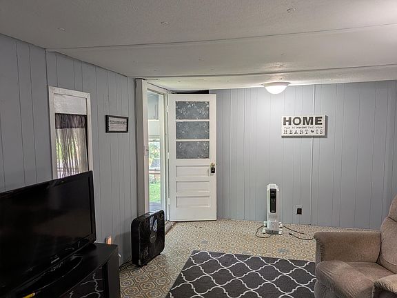 3rd image of 123 Hard Rector Ln