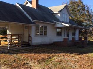 3315 Dry Bread Rd, White Plains, VA 23893