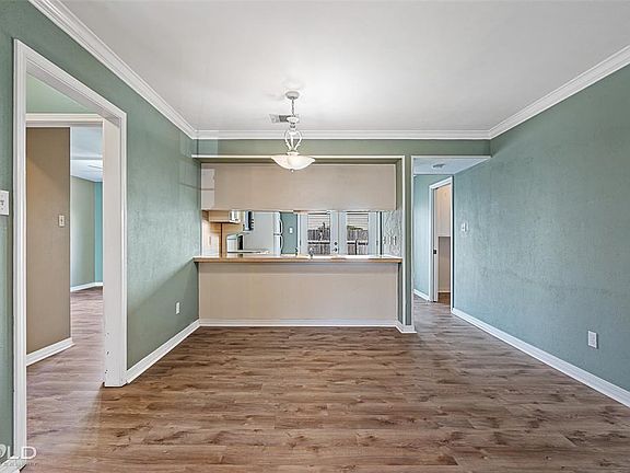 4th image of 26 Colony Park Dr
