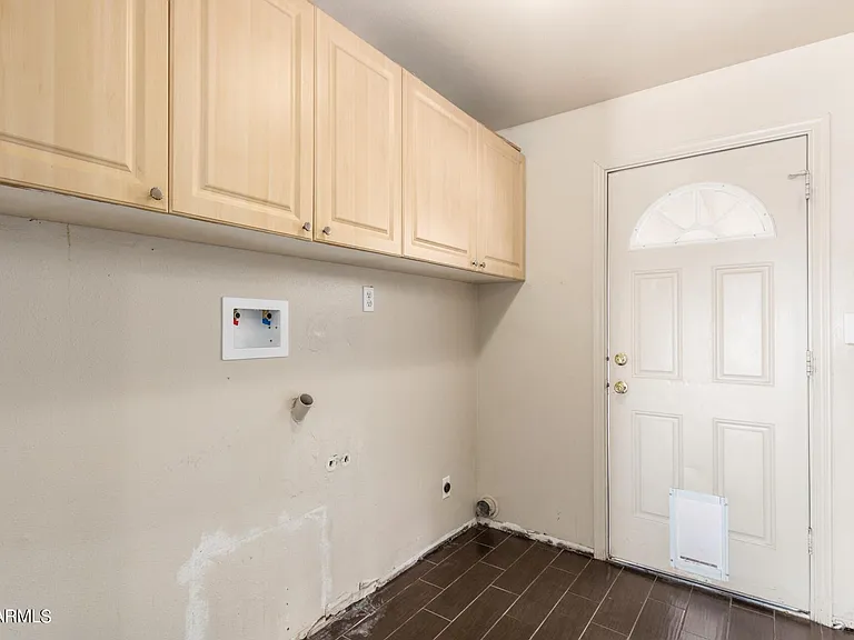 855 E Viola St — Photo 60