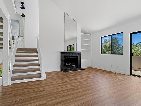 4th image of 1162 Redwood Boulevard