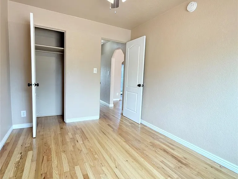1687 Moline St — Photo 16