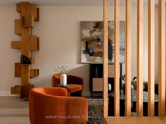 2nd image of 71 Robert St