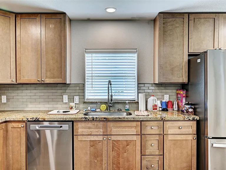 268 Sunrise Dr — Photo 22